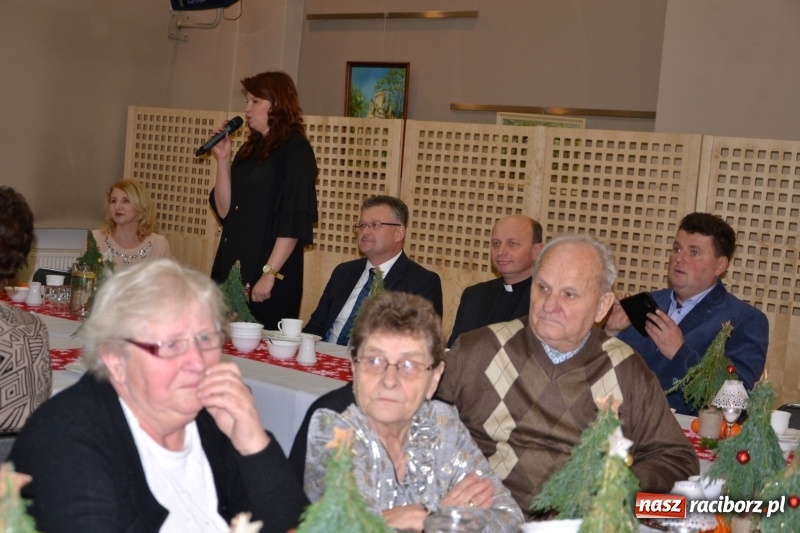 Zdjęcie w galerii na portalu naszraciborz.pl: Przy wigilijnym stole w gminie Krzyżanowice wiadomości z regionu