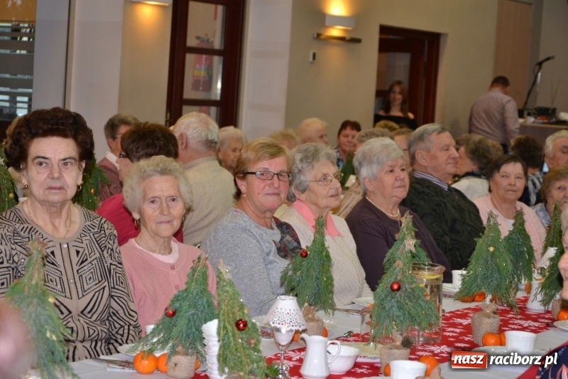 Zdjęcie w galerii na portalu naszraciborz.pl: Przy wigilijnym stole w gminie Krzyżanowice wiadomości z regionu