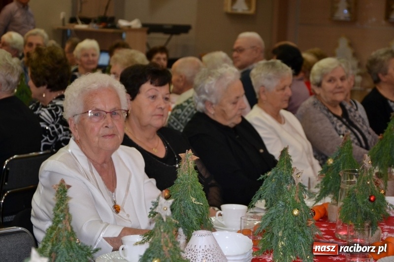 Zdjęcie w galerii na portalu naszraciborz.pl: Przy wigilijnym stole w gminie Krzyżanowice wiadomości z regionu