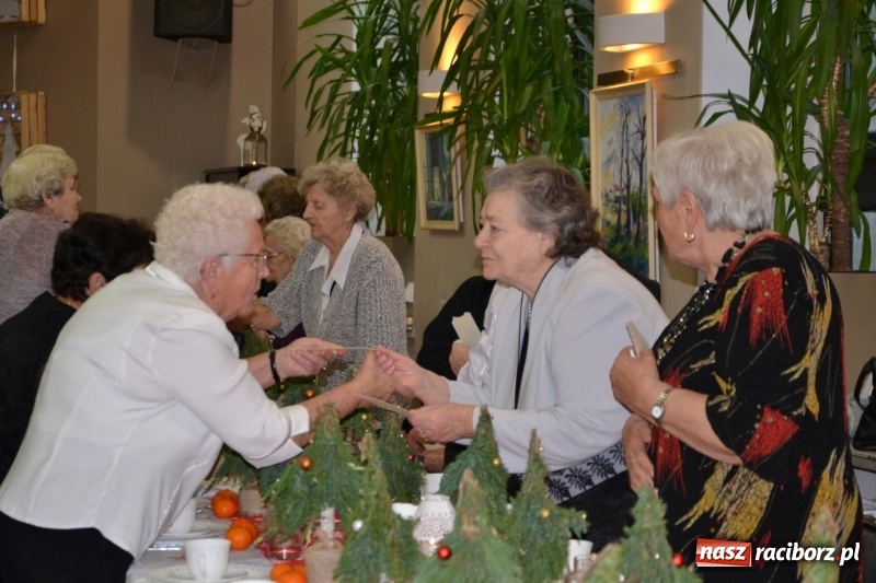Zdjęcie w galerii na portalu naszraciborz.pl: Przy wigilijnym stole w gminie Krzyżanowice wiadomości z regionu