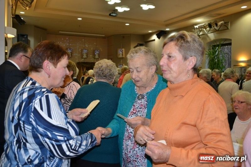 Zdjęcie w galerii na portalu naszraciborz.pl: Przy wigilijnym stole w gminie Krzyżanowice wiadomości z regionu