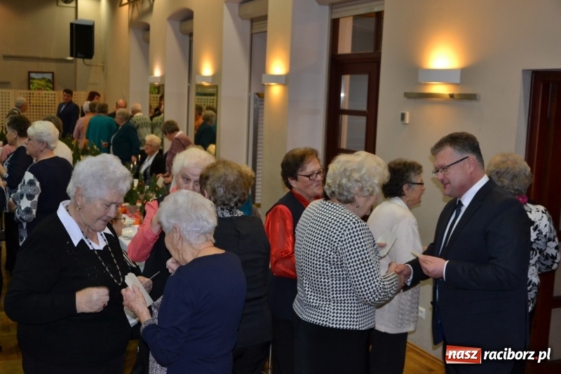 Zdjęcie w galerii na portalu naszraciborz.pl: Przy wigilijnym stole w gminie Krzyżanowice wiadomości z regionu