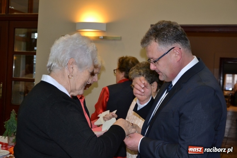 Zdjęcie w galerii na portalu naszraciborz.pl: Przy wigilijnym stole w gminie Krzyżanowice wiadomości z regionu