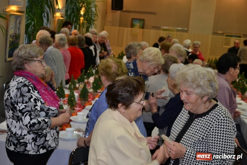 Zdjęcie w galerii na portalu naszraciborz.pl: Przy wigilijnym stole w gminie Krzyżanowice wiadomości z regionu