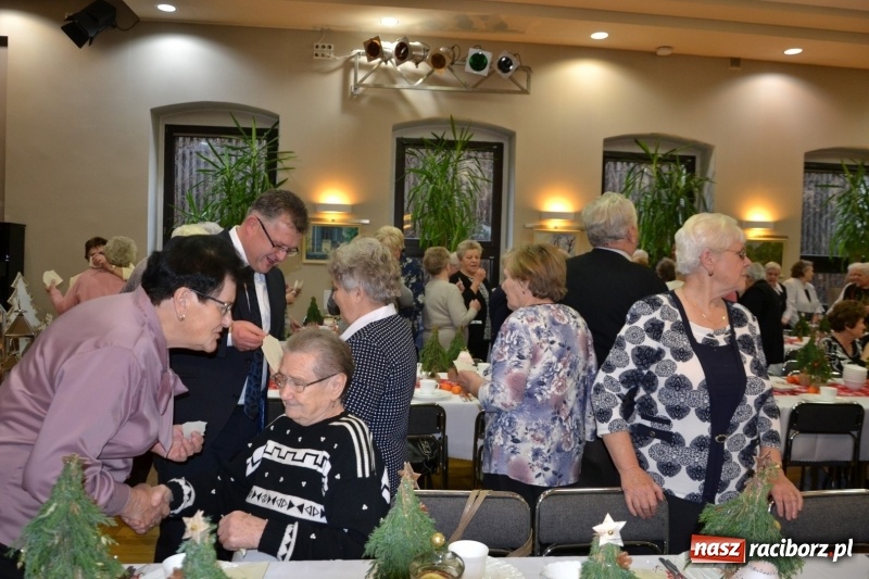 Zdjęcie w galerii na portalu naszraciborz.pl: Przy wigilijnym stole w gminie Krzyżanowice wiadomości z regionu