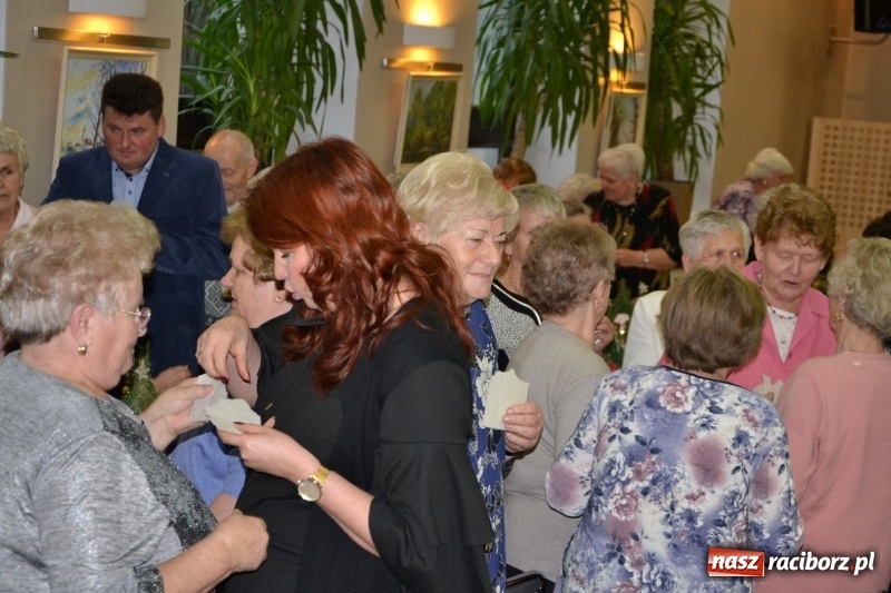 Zdjęcie w galerii na portalu naszraciborz.pl: Przy wigilijnym stole w gminie Krzyżanowice wiadomości z regionu