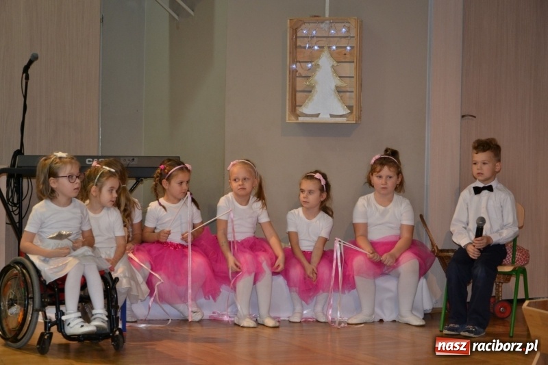 Zdjęcie w galerii na portalu naszraciborz.pl: Przy wigilijnym stole w gminie Krzyżanowice wiadomości z regionu