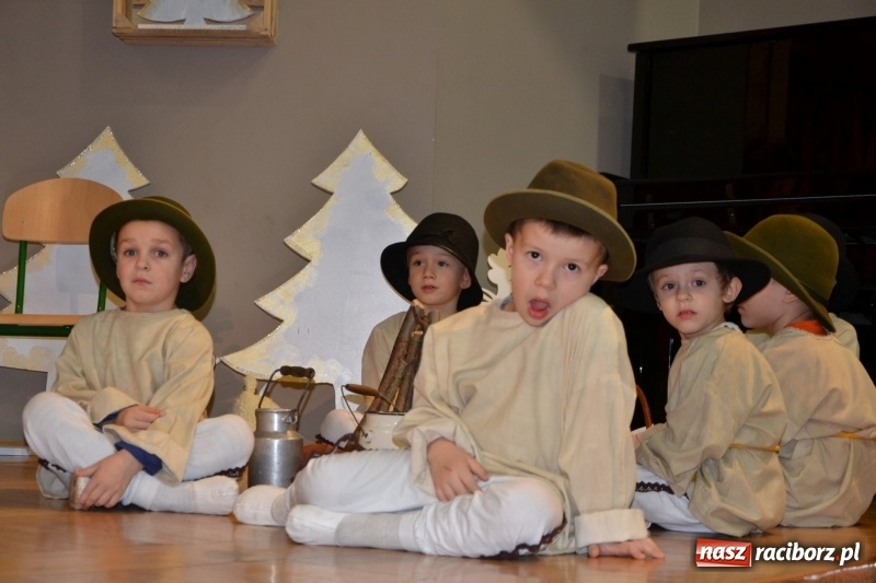 Zdjęcie w galerii na portalu naszraciborz.pl: Przy wigilijnym stole w gminie Krzyżanowice wiadomości z regionu