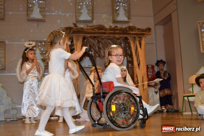 Zdjęcie w galerii na portalu naszraciborz.pl: Przy wigilijnym stole w gminie Krzyżanowice wiadomości z regionu