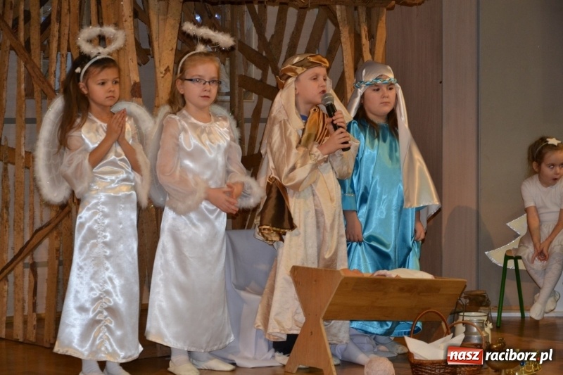 Zdjęcie w galerii na portalu naszraciborz.pl: Przy wigilijnym stole w gminie Krzyżanowice wiadomości z regionu