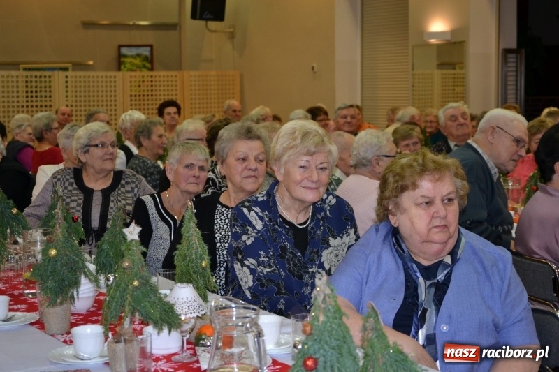 Zdjęcie w galerii na portalu naszraciborz.pl: Przy wigilijnym stole w gminie Krzyżanowice wiadomości z regionu