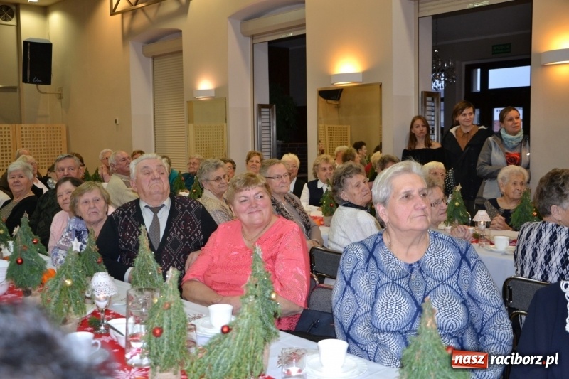 Zdjęcie w galerii na portalu naszraciborz.pl: Przy wigilijnym stole w gminie Krzyżanowice wiadomości z regionu