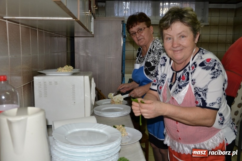Zdjęcie w galerii na portalu naszraciborz.pl: Przy wigilijnym stole w gminie Krzyżanowice wiadomości z regionu
