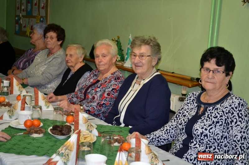Zdjęcie w galerii na portalu naszraciborz.pl: Przy wigilijnym stole w gminie Krzyżanowice wiadomości z regionu