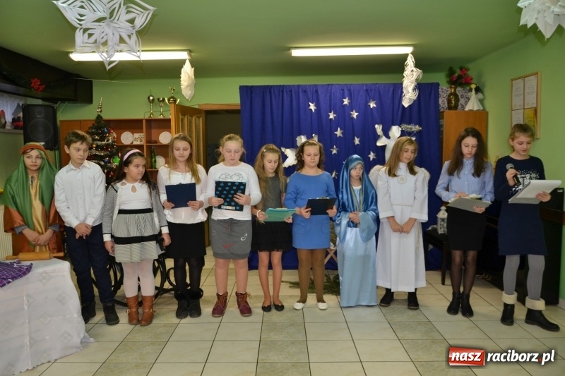 Zdjęcie w galerii na portalu naszraciborz.pl: Przy wigilijnym stole w gminie Krzyżanowice wiadomości z regionu