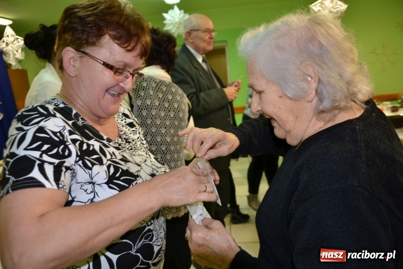 Zdjęcie w galerii na portalu naszraciborz.pl: Przy wigilijnym stole w gminie Krzyżanowice wiadomości z regionu