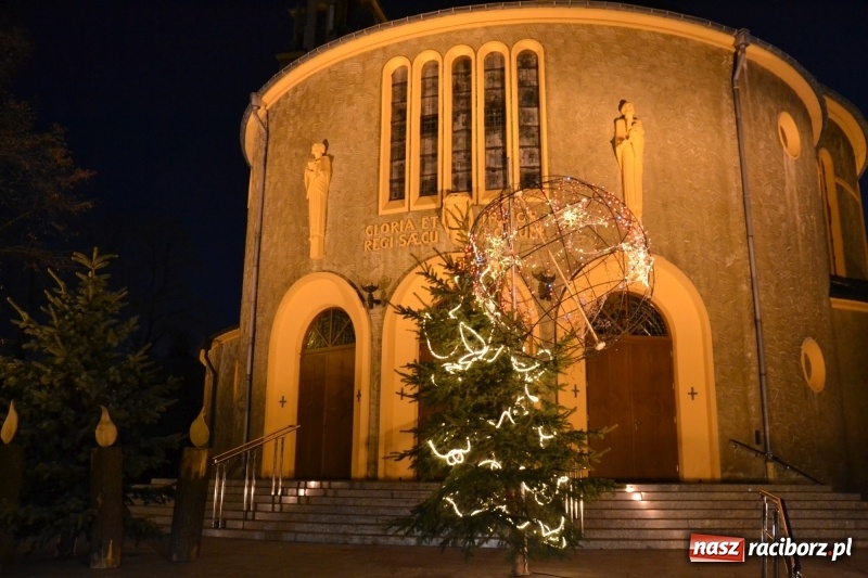 Zdjęcie w galerii na portalu naszraciborz.pl: Szopki na Starej Wsi i Nowych Zagrodach wiadomości z regionu
