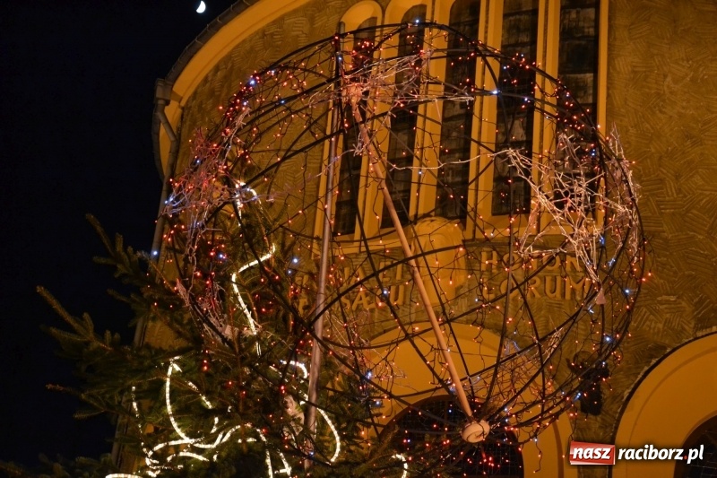 Zdjęcie w galerii na portalu naszraciborz.pl: Szopki na Starej Wsi i Nowych Zagrodach wiadomości z regionu