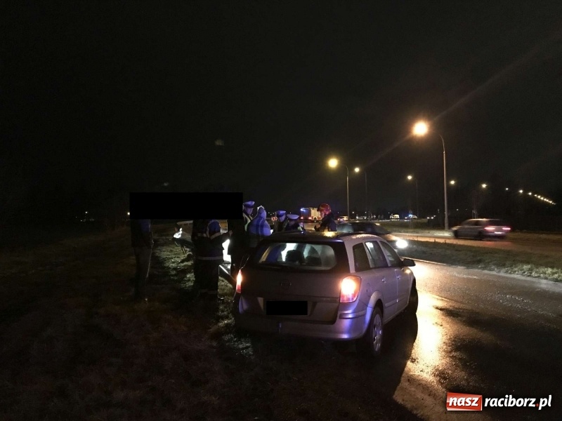 Zdjęcie w galerii na portalu naszraciborz.pl: Fiat i ford zderzyły się na Piaskowej  wiadomości z regionu