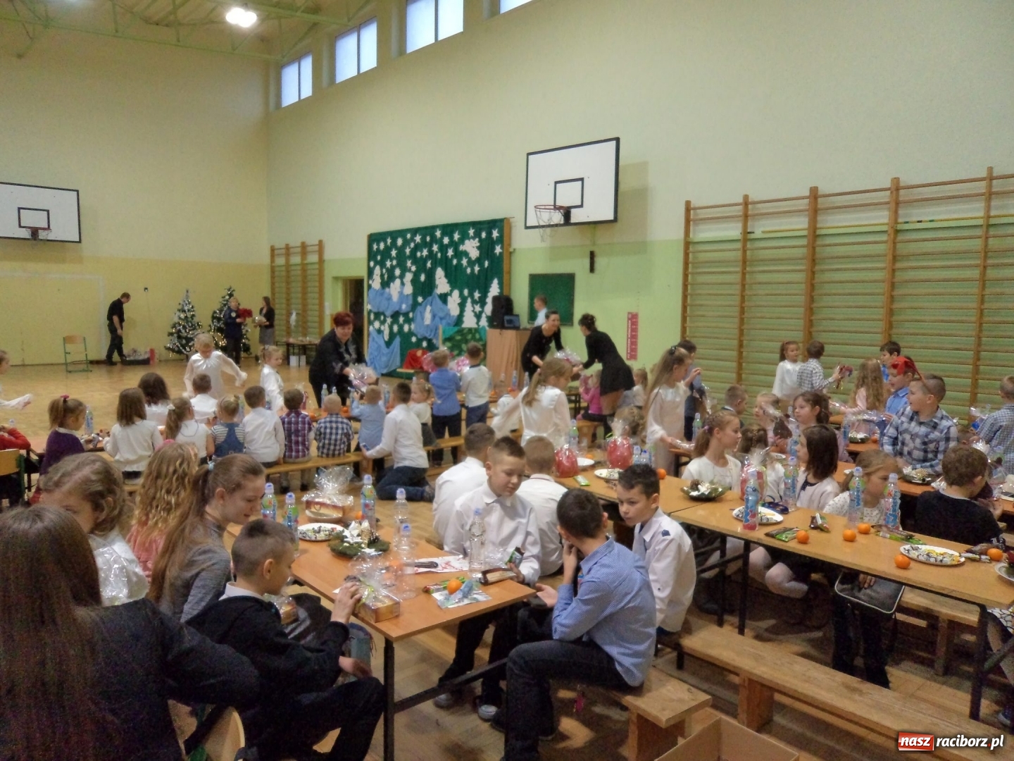 Zdjęcie w galerii na portalu naszraciborz.pl: Wigilia w ZSP w Borucinie wiadomości z regionu