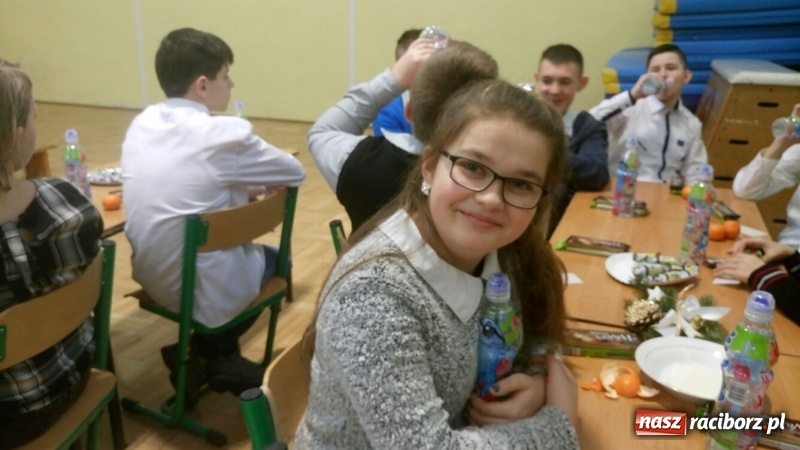 Zdjęcie w galerii na portalu naszraciborz.pl: Wigilia w ZSP w Borucinie wiadomości z regionu