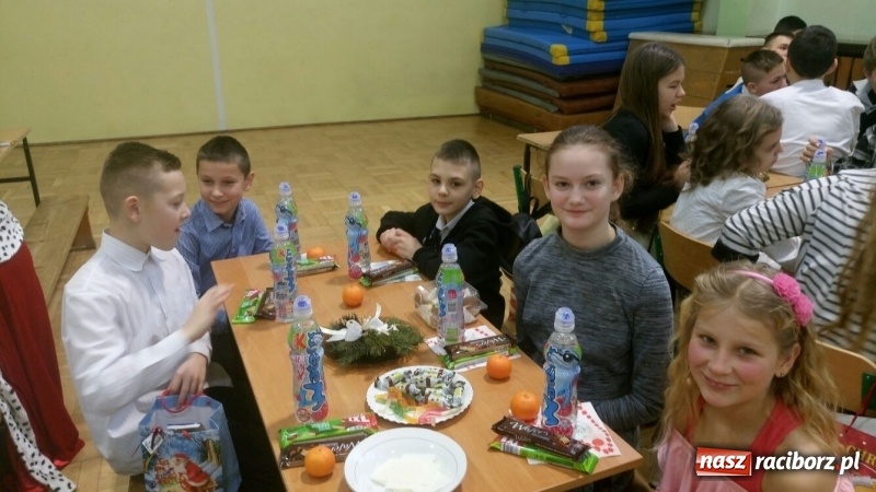 Zdjęcie w galerii na portalu naszraciborz.pl: Wigilia w ZSP w Borucinie wiadomości z regionu