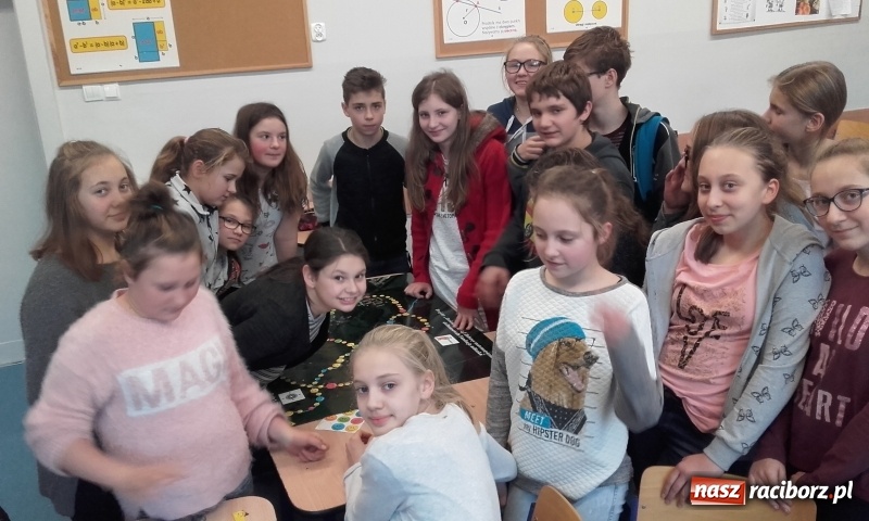 Zdjęcie w galerii na portalu naszraciborz.pl: W Rudach matematyka jest przyjemna wiadomości z regionu