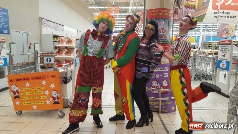 Zdjęcie w galerii na portalu naszraciborz.pl: Drużyna Mikołaja z raciborskiego poprawczaka zakończyła kolejną edycje My Pomagamy – Pomagajcie i Wy  wiadomości z regionu