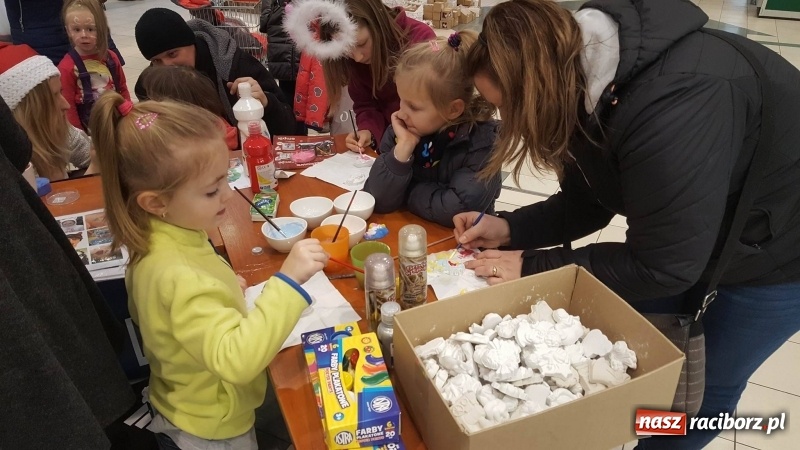 Zdjęcie w galerii na portalu naszraciborz.pl: Drużyna Mikołaja z raciborskiego poprawczaka zakończyła kolejną edycje My Pomagamy – Pomagajcie i Wy  wiadomości z regionu