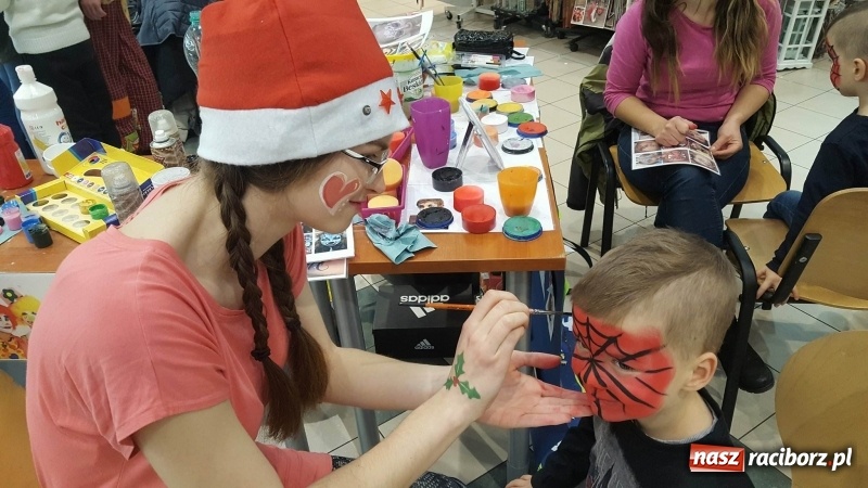 Zdjęcie w galerii na portalu naszraciborz.pl: Drużyna Mikołaja z raciborskiego poprawczaka zakończyła kolejną edycje My Pomagamy – Pomagajcie i Wy  wiadomości z regionu