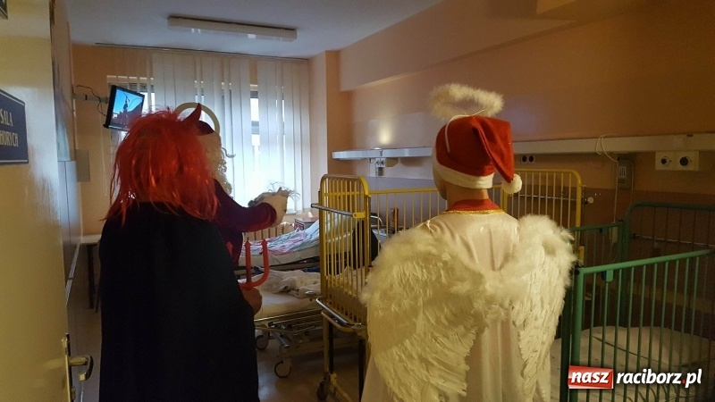 Zdjęcie w galerii na portalu naszraciborz.pl: Drużyna Mikołaja z raciborskiego poprawczaka zakończyła kolejną edycje My Pomagamy – Pomagajcie i Wy  wiadomości z regionu