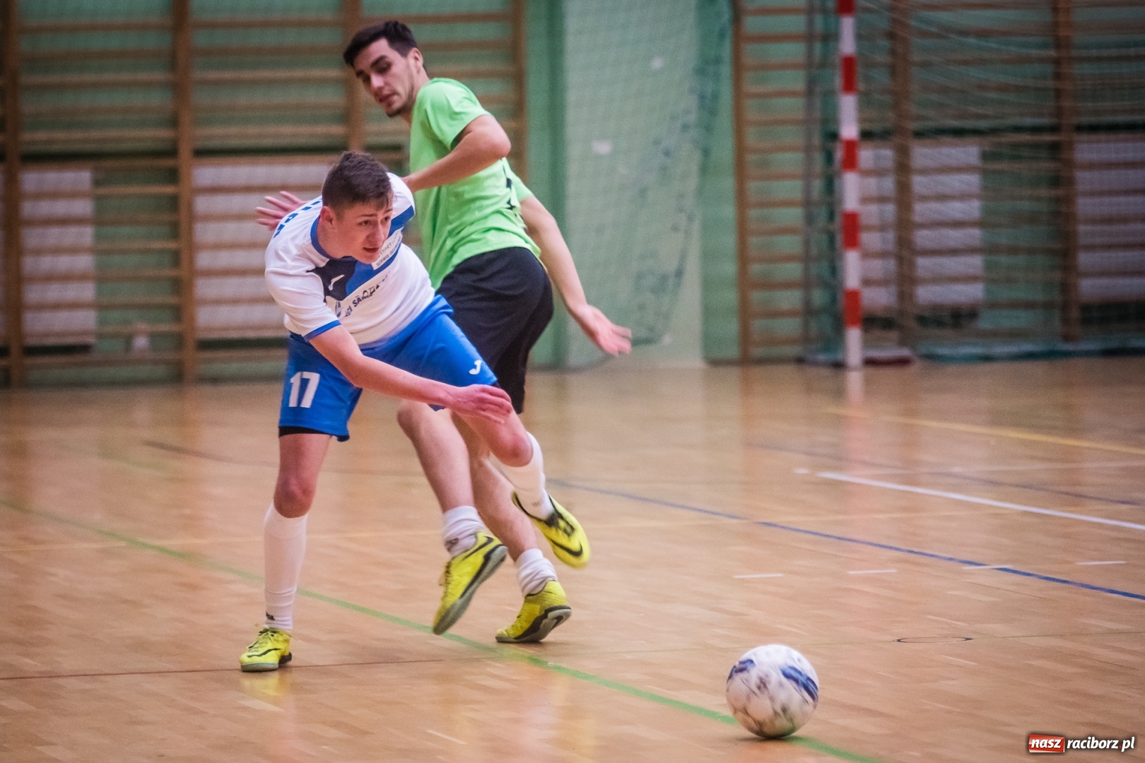 Zdjęcie w galerii na portalu naszraciborz.pl: Sobotni maraton z HLPN w Arenie Rafako wiadomości z regionu