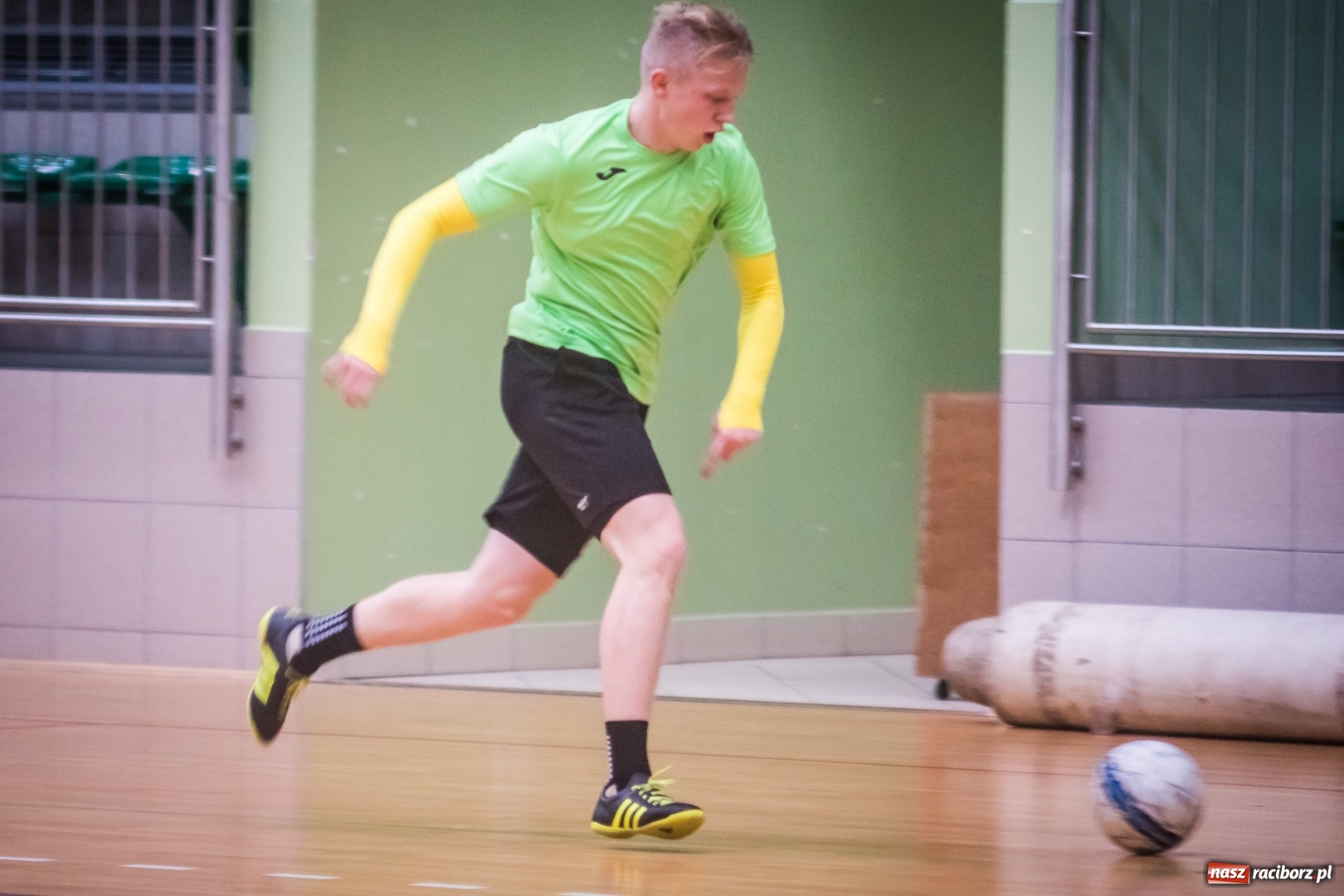 Zdjęcie w galerii na portalu naszraciborz.pl: Sobotni maraton z HLPN w Arenie Rafako wiadomości z regionu