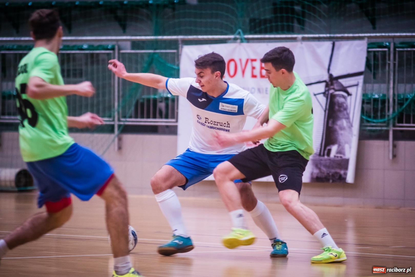 Zdjęcie w galerii na portalu naszraciborz.pl: Sobotni maraton z HLPN w Arenie Rafako wiadomości z regionu