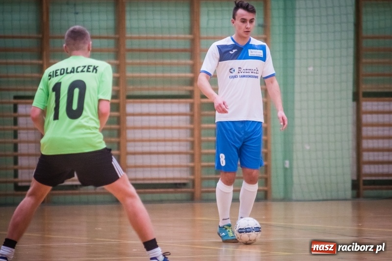 Zdjęcie w galerii na portalu naszraciborz.pl: Sobotni maraton z HLPN w Arenie Rafako wiadomości z regionu