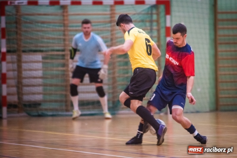 Zdjęcie w galerii na portalu naszraciborz.pl: Sobotni maraton z HLPN w Arenie Rafako wiadomości z regionu