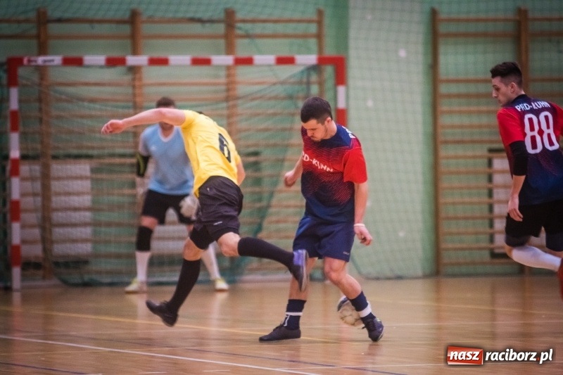 Zdjęcie w galerii na portalu naszraciborz.pl: Sobotni maraton z HLPN w Arenie Rafako wiadomości z regionu