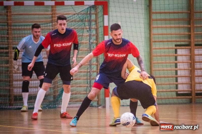 Zdjęcie w galerii na portalu naszraciborz.pl: Sobotni maraton z HLPN w Arenie Rafako wiadomości z regionu