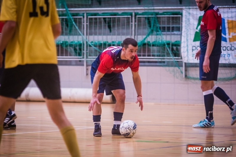 Zdjęcie w galerii na portalu naszraciborz.pl: Sobotni maraton z HLPN w Arenie Rafako wiadomości z regionu