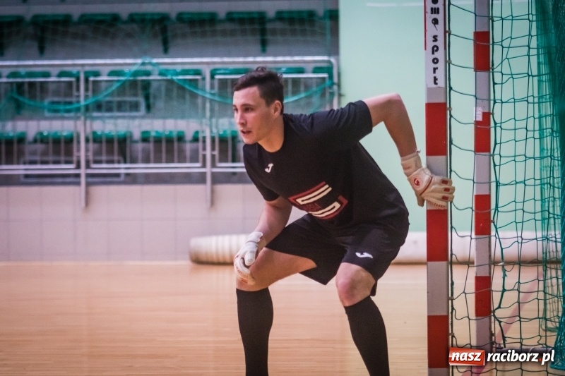 Zdjęcie w galerii na portalu naszraciborz.pl: Sobotni maraton z HLPN w Arenie Rafako wiadomości z regionu