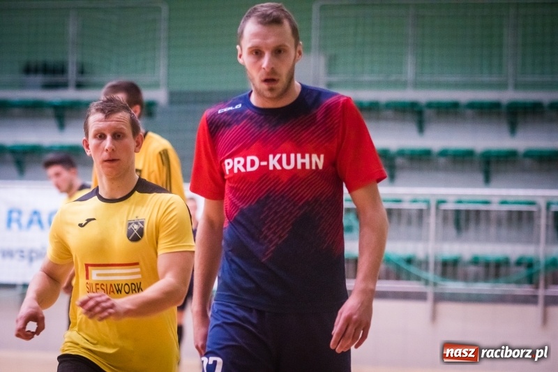 Zdjęcie w galerii na portalu naszraciborz.pl: Sobotni maraton z HLPN w Arenie Rafako wiadomości z regionu