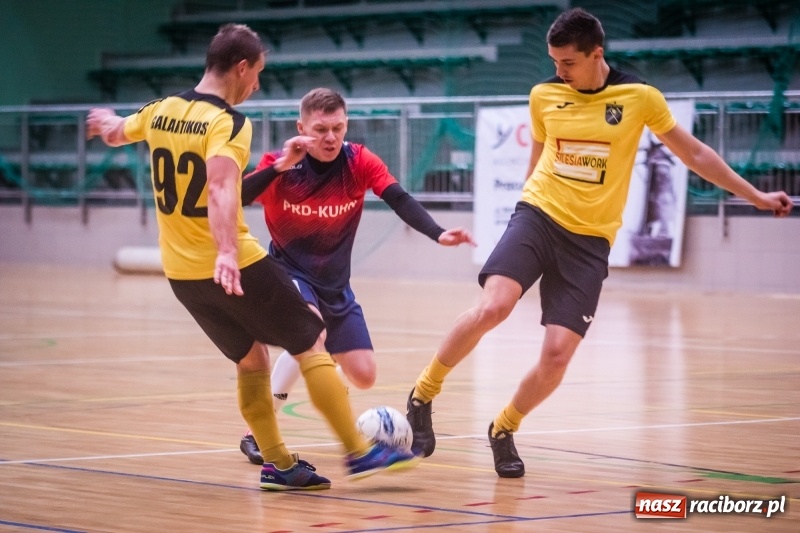 Zdjęcie w galerii na portalu naszraciborz.pl: Sobotni maraton z HLPN w Arenie Rafako wiadomości z regionu