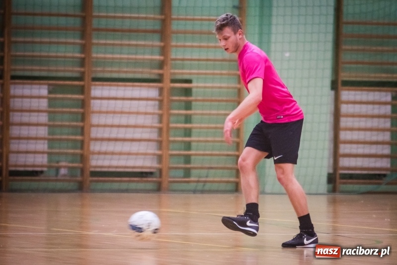 Zdjęcie w galerii na portalu naszraciborz.pl: Sobotni maraton z HLPN w Arenie Rafako wiadomości z regionu