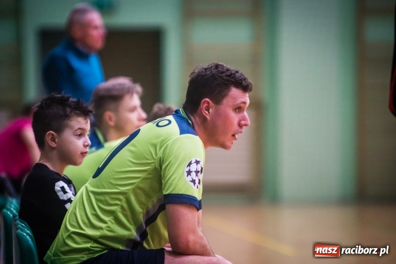 Zdjęcie w galerii na portalu naszraciborz.pl: Sobotni maraton z HLPN w Arenie Rafako wiadomości z regionu