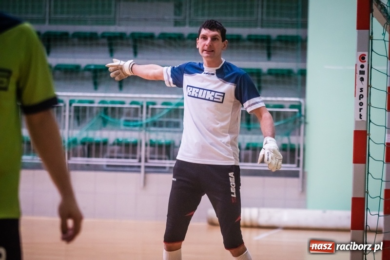 Zdjęcie w galerii na portalu naszraciborz.pl: Sobotni maraton z HLPN w Arenie Rafako wiadomości z regionu