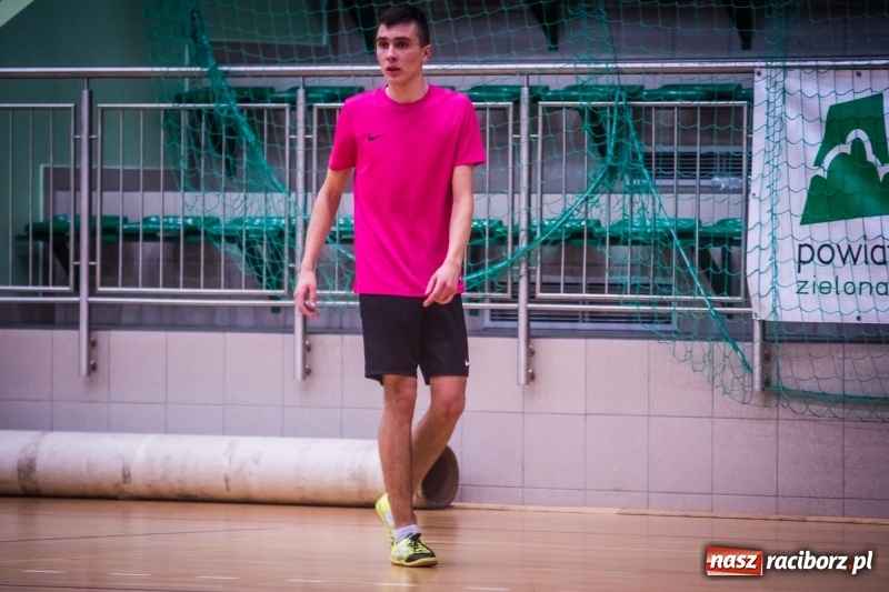 Zdjęcie w galerii na portalu naszraciborz.pl: Sobotni maraton z HLPN w Arenie Rafako wiadomości z regionu