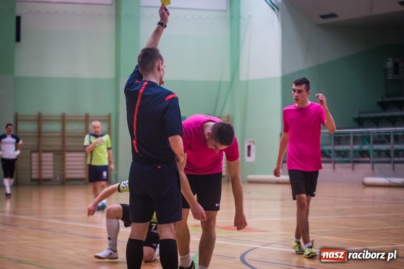Zdjęcie w galerii na portalu naszraciborz.pl: Sobotni maraton z HLPN w Arenie Rafako wiadomości z regionu