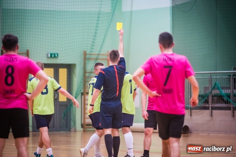 Zdjęcie w galerii na portalu naszraciborz.pl: Sobotni maraton z HLPN w Arenie Rafako wiadomości z regionu