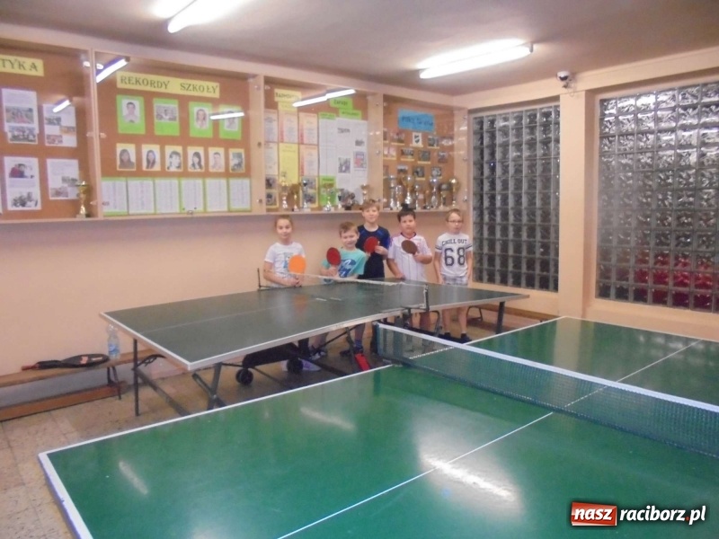 Zdjęcie w galerii na portalu naszraciborz.pl: Sportowy Sylwester w TKKF wiadomości z regionu