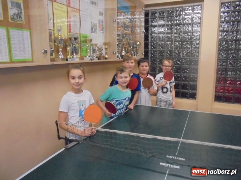 Zdjęcie w galerii na portalu naszraciborz.pl: Sportowy Sylwester w TKKF wiadomości z regionu